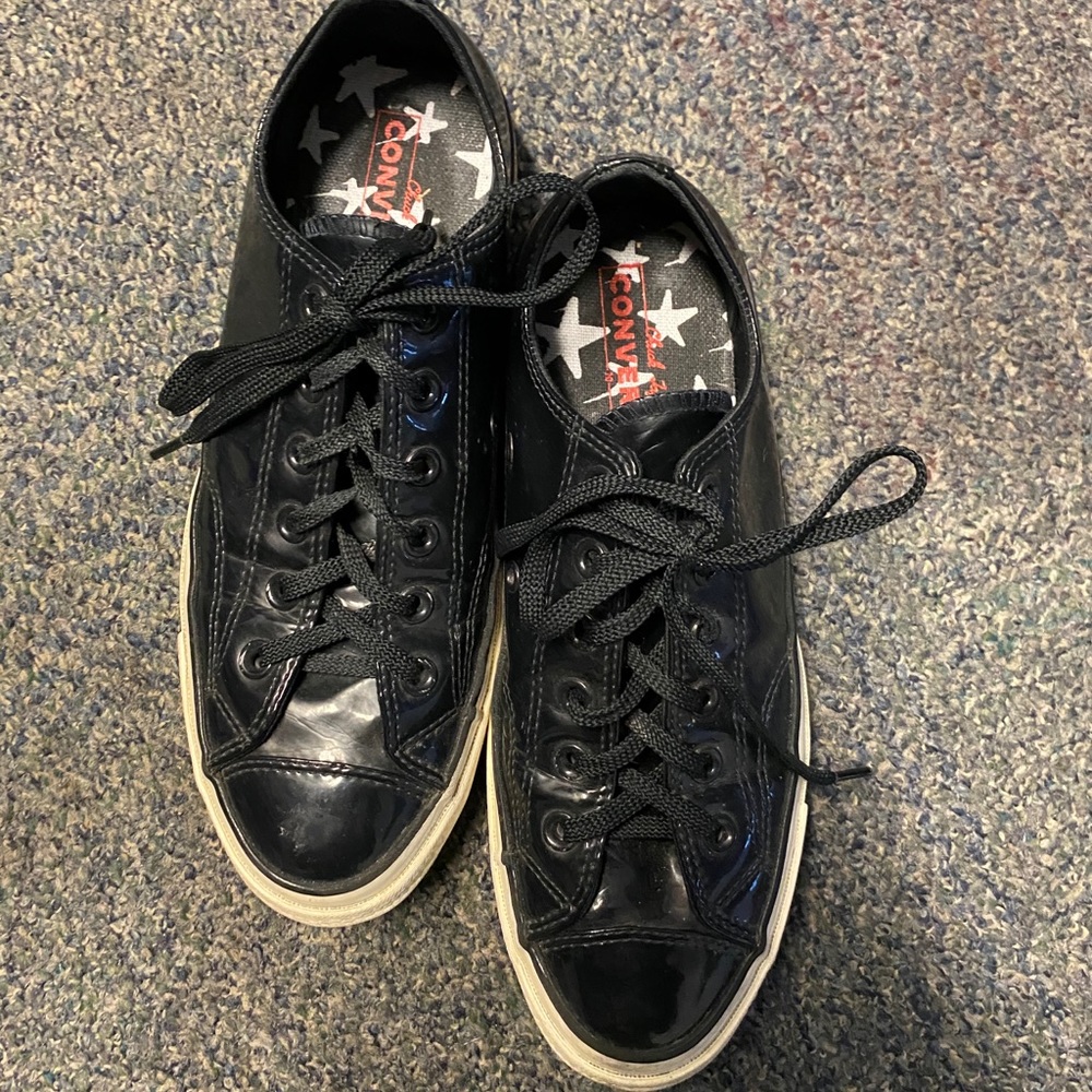 Black women’s shiny converse